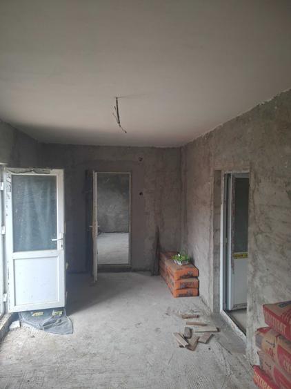Casă cu 4 camere în Gogoșu