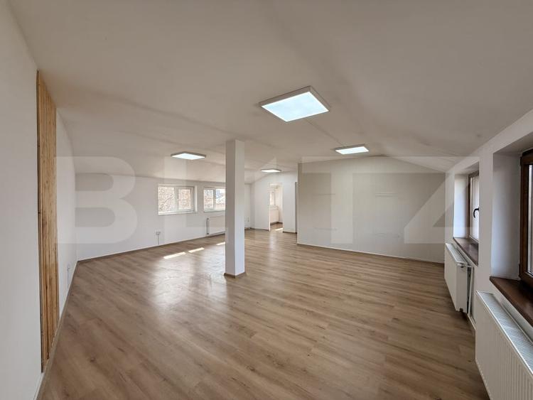 Birou, de 229.69999694824 mp, în Brestei