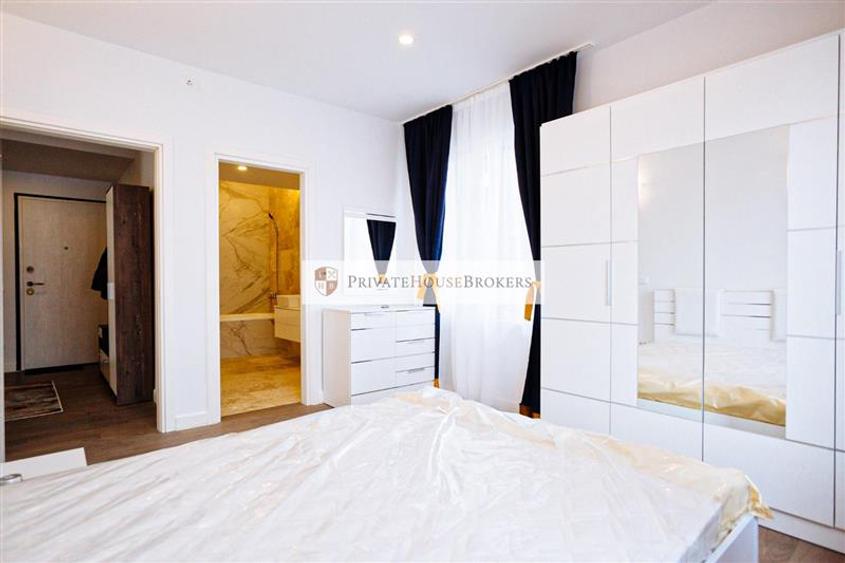 Apartament cu 3 camere semidecomandat, mobilat în Pipera