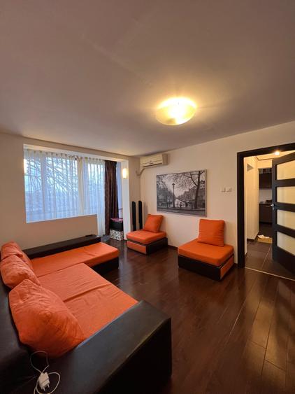 Apartament cu 3 camere semidecomandat în Farfuria