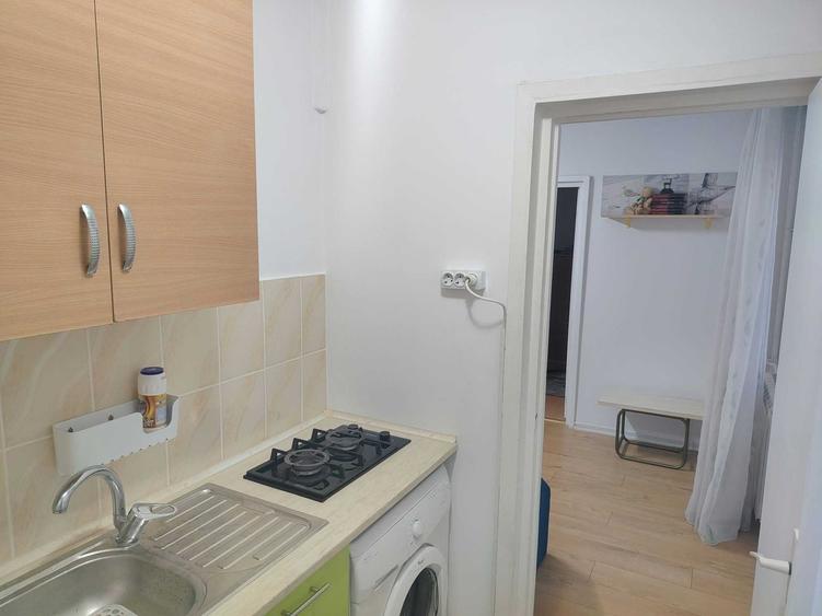 Apartament cu 2 camere semidecomandat în Brătianu