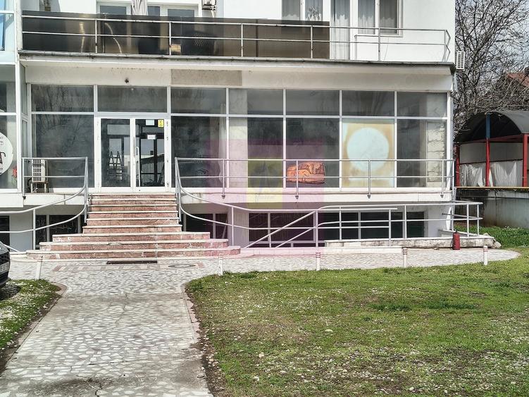 Spațiu comercial, de 238 mp, în Alexandriei