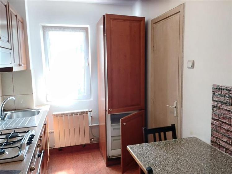 2 camere semidecomandate, Centru - 2