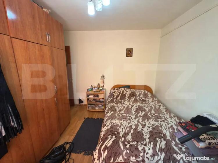 Apartament cu 3 camere decomandat în Peneș Curcanul