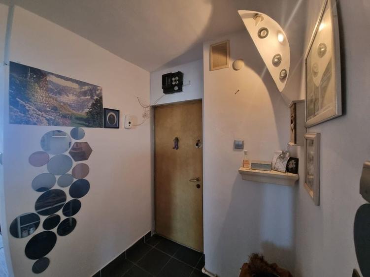 Apartament cu 2 camere decomandat în Nicolae Titulescu