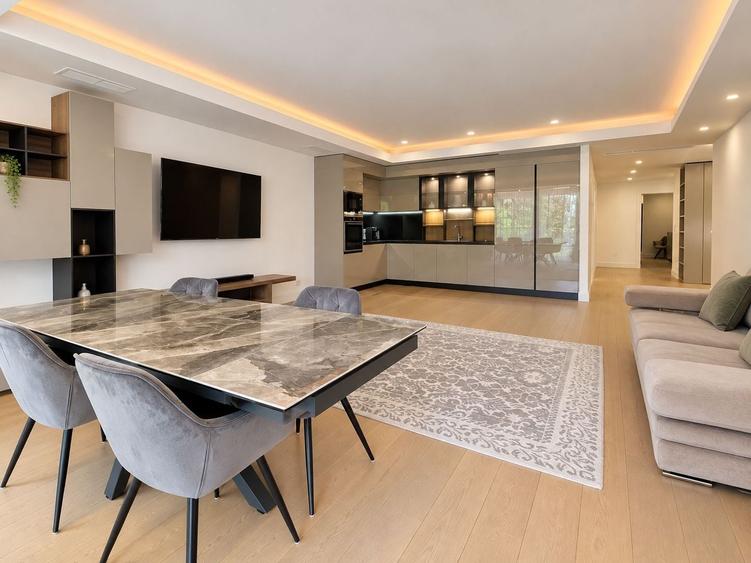 Apartament cu 3 camere decomandat în Șoseaua Nordului