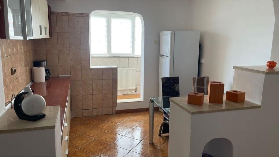 Apartament cu 2 camere decomandat, mobilat în Berceni — fotografia 3