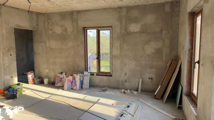 Casă cu 4 camere în Cicârlău