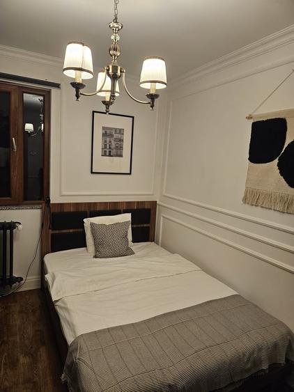 Apartament cu 3 camere semidecomandat în Titan