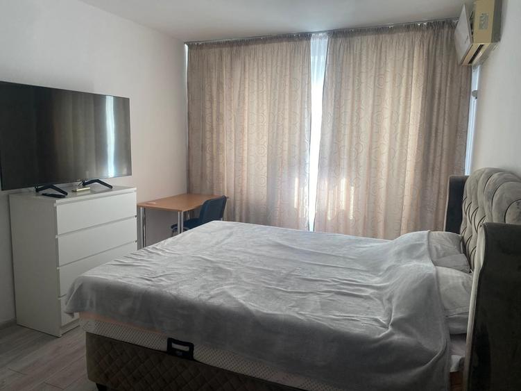 Apartament cu 3 camere decomandat în Giurgiului