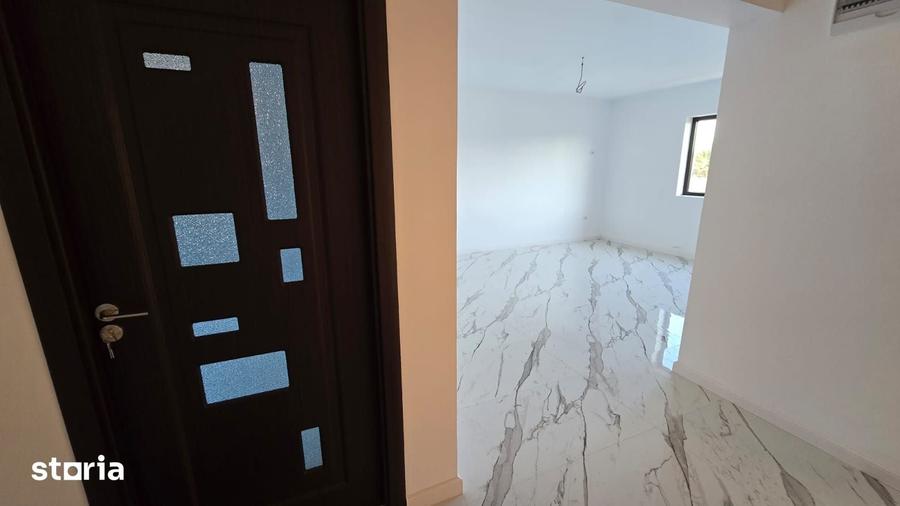 Casă cu 3 camere cu Teren 455 Mp în Corbu