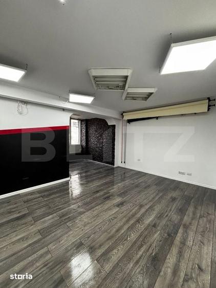 Apartament cu 4 camere decomandat în George Enescu