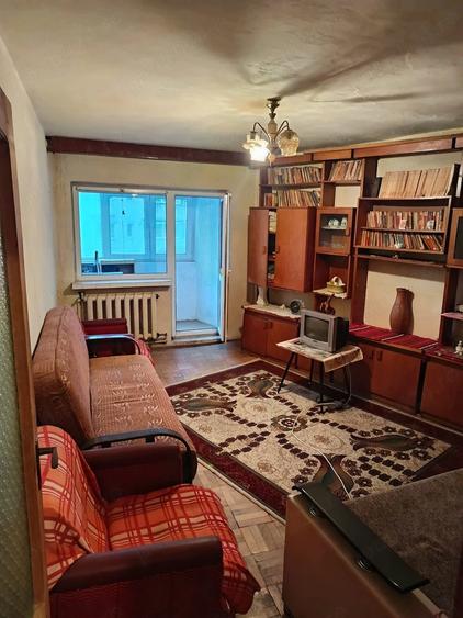 Apartament cu 2 camere decomandat în Obor