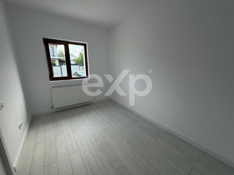 Casă cu 4 camere cu Teren 10 Mp în Măgurele