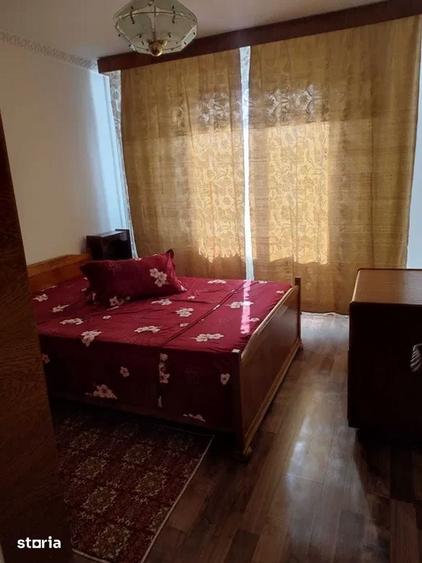 Apartament cu 3 camere semidecomandat în Tudor Vladimirescu