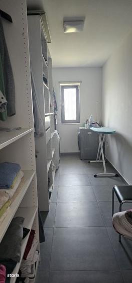Casă cu 4 camere în Dezmir