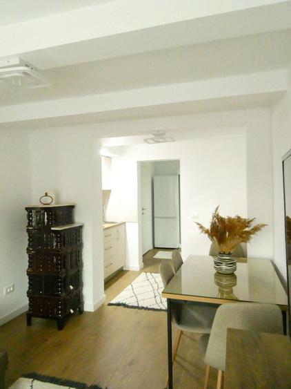 Apartament cu 2 camere semidecomandat în Obcini