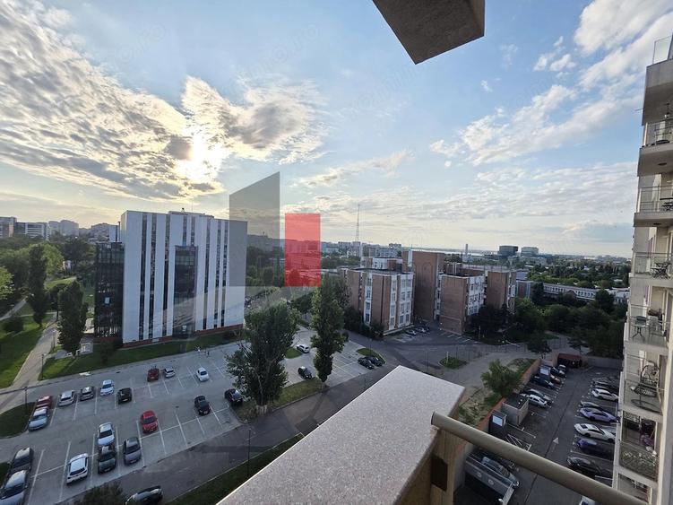 Apartament cu 3 camere decomandat în Politehnica