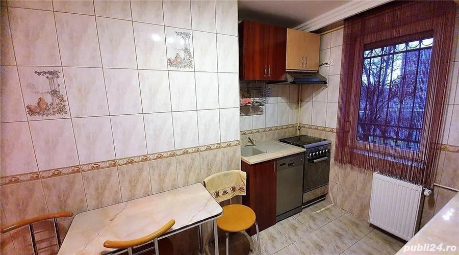 Apartament cu 3 camere decomandat în Est