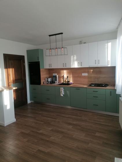 Casă cu 3 camere în Central