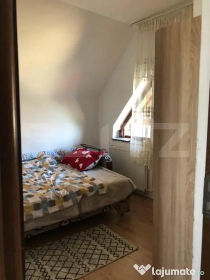 Casă cu 7 camere cu Teren 200 Mp în Săcele