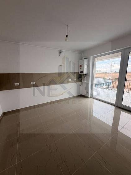 Apartament cu 3 camere decomandat în Metalurgiei