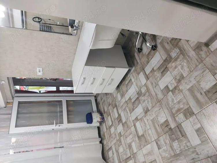 Casă cu 6 camere cu Teren 250 Mp în Central