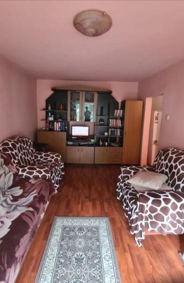 Garsonieră decomandată în Comuna din Paris