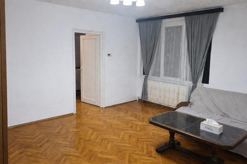 Apartament cu 2 camere semidecomandat în Bălcescu