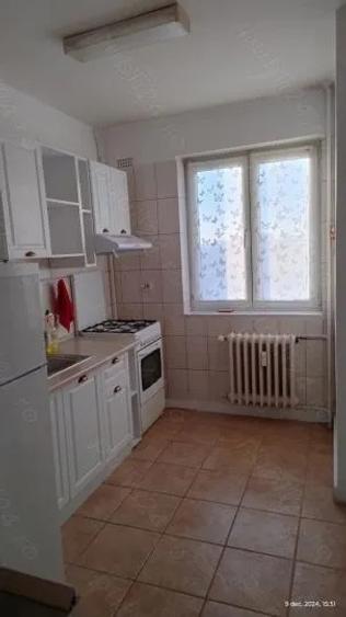 Apartament cu 2 camere semidecomandat, mobilat în Cantemir