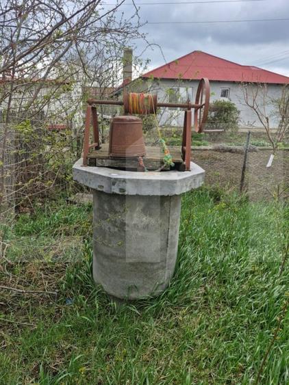 Casă individuală cu 2 camere cu Teren 2700 Mp în Dorohoi