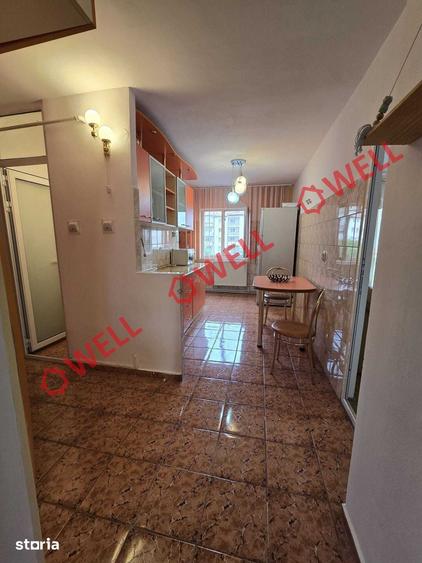 Apartament cu 3 camere decomandat în Central