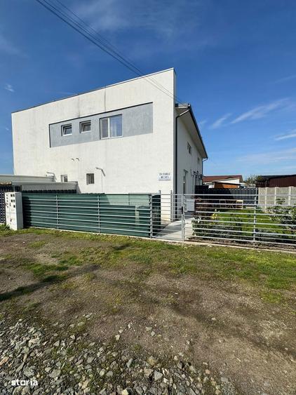 Casă cu 3 camere cu Teren 121 Mp în Central