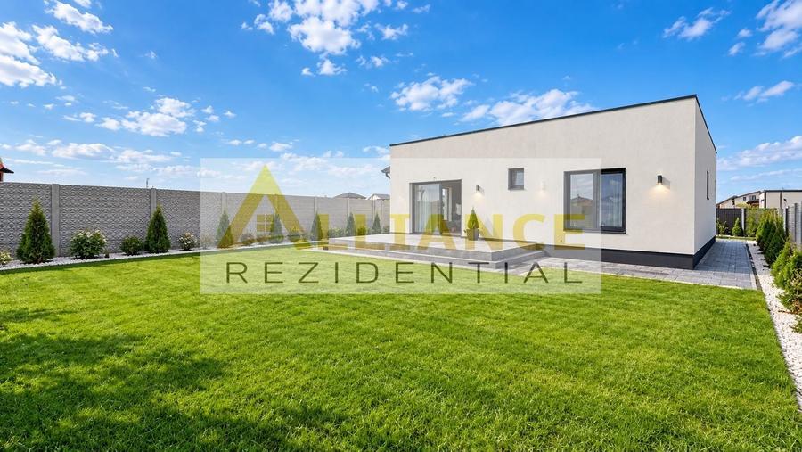 Casă individuală cu 4 camere decomandat cu Canalizare în Berceni