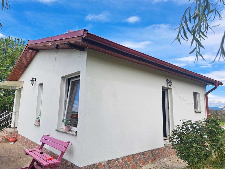 Casă cu 2 camere în Bod
