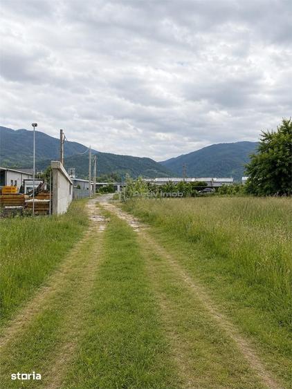 Teren de 7000 mp, în Central