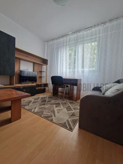 Apartament cu 2 camere decomandat, mobilat în Drumul Taberei