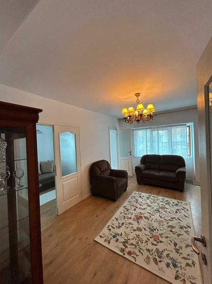 Apartament cu 4 camere decomandat în Păcurari