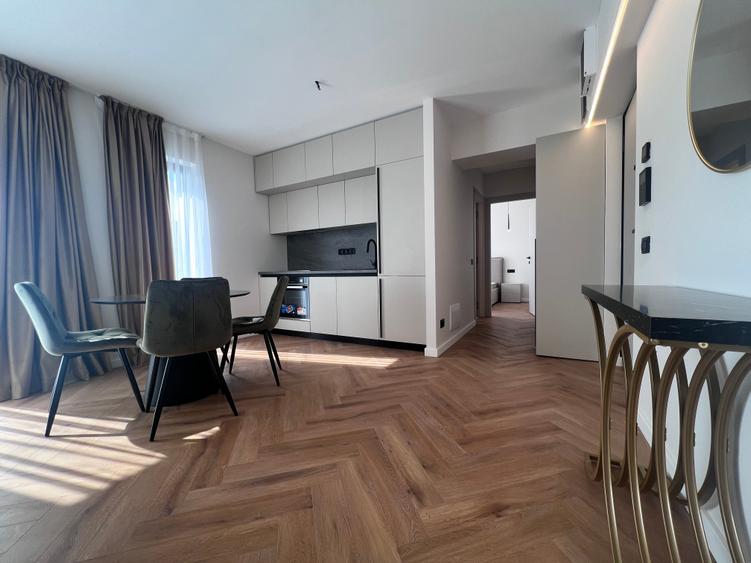 Apartament cu 2 camere decomandat, mobilat în Băneasa — fotografia 3