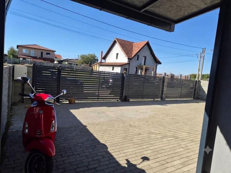 Apartament cu 2 camere decomandat în Dumbrăvița