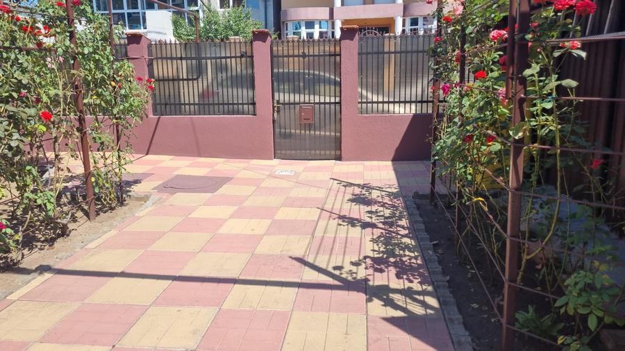 Casă cu 3 camere cu Canalizare în Rahova