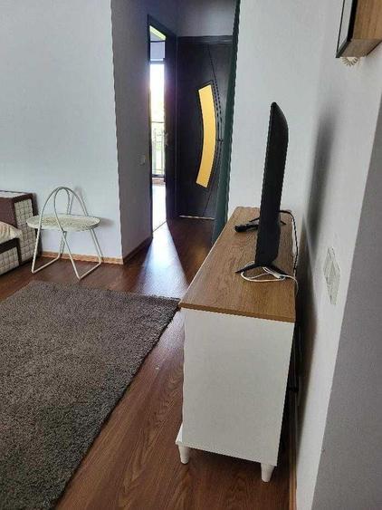 Apartament cu 2 camere decomandat în Runcu