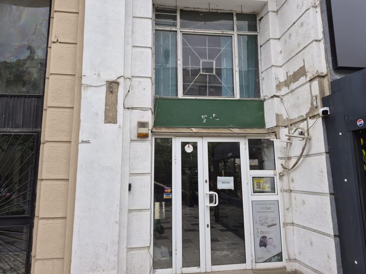 Spațiu comercial, de 73 mp, în Decebal
