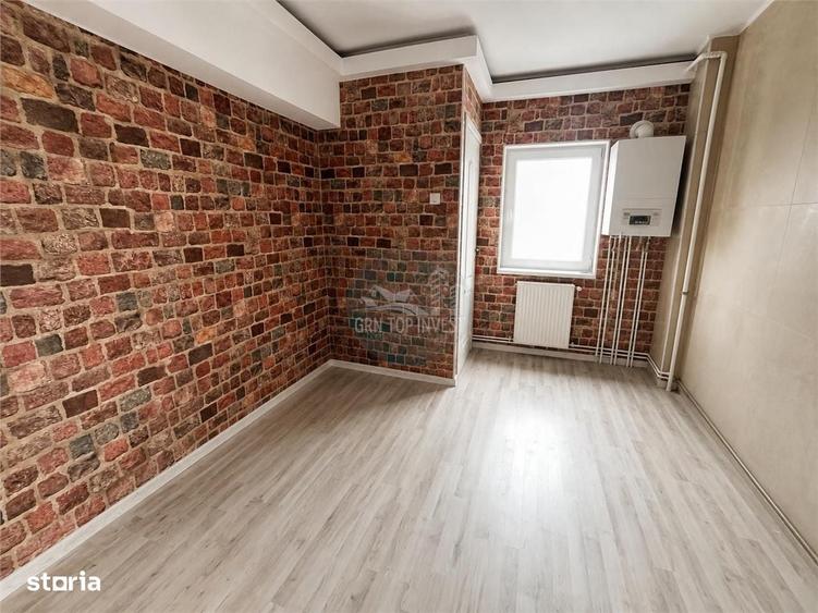 Apartament cu 3 camere decomandat în Central