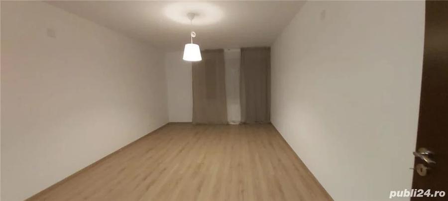 Duplex cu 6 camere cu Teren 400 Mp în Central