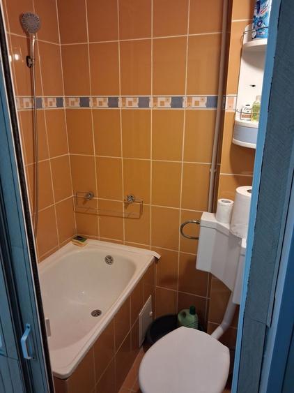 Garsonieră decomandată în Valu lui Traian