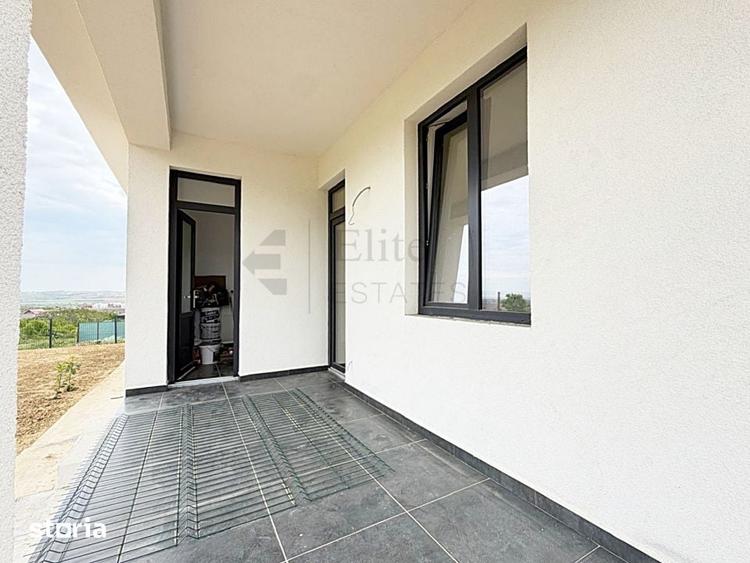 Casă cu 3 camere decomandat cu Teren 350 Mp în Paleu