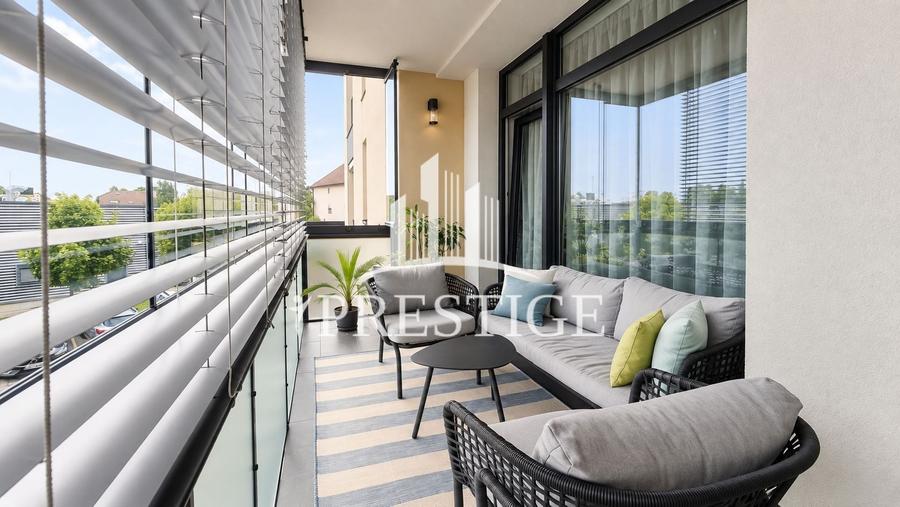 Apartament cu 4 camere decomandat, mobilat în Central