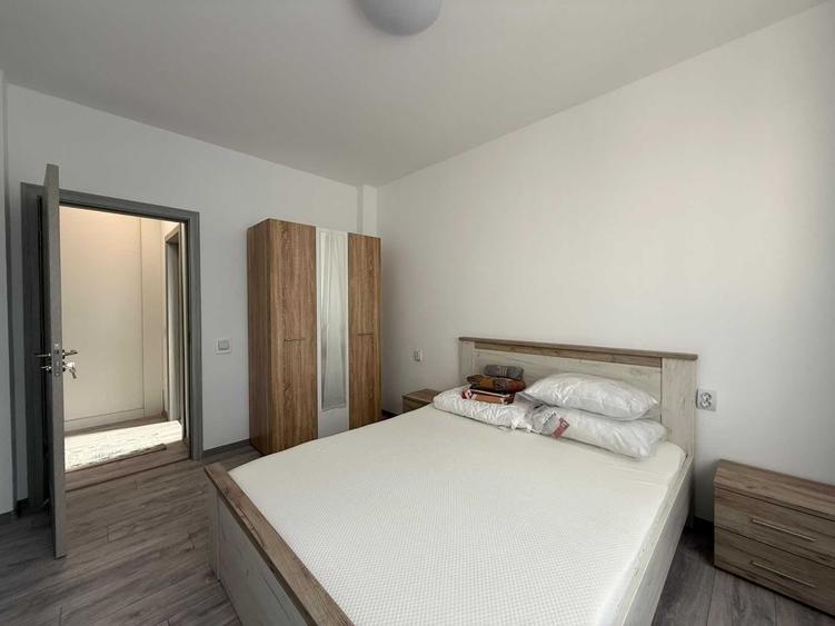 Apartament cu 3 camere decomandat în Cornitoiu