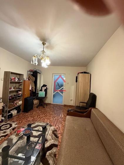 Apartament cu 2 camere circular, mobilat în Nicolina
